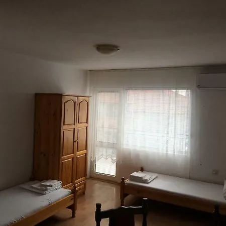 Apartment Iankovi