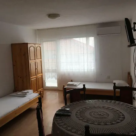 Apartment Iankovi Aheloy